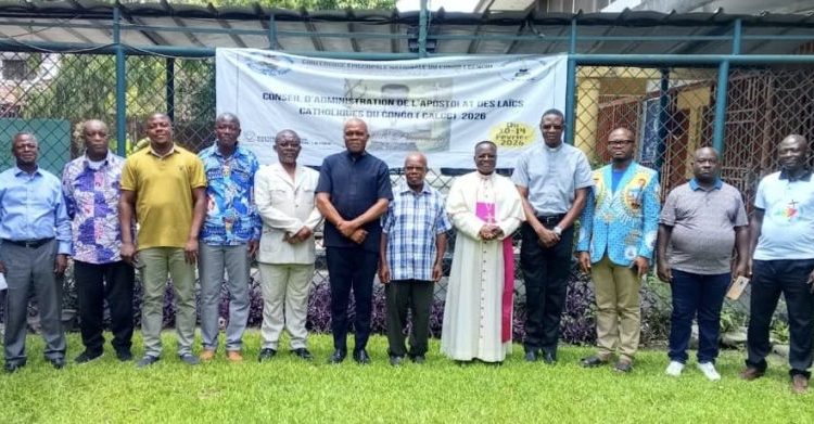  « Le CALCC n’est pas un mouvement fédérateur des partis politiques, mais une caisse de résonance de l’Épiscopat congolais » :Mgr Timothée Bodika interpelle les laïcs catholiques.