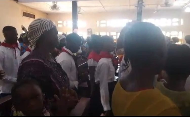 La journée du 12 août consacrée au Bienheureux Isidore Bakanja a été célébrée avec faste à la paroisse Bienheureux Isidore Bakanja, dans le Vicariat Ville de Kisangani.