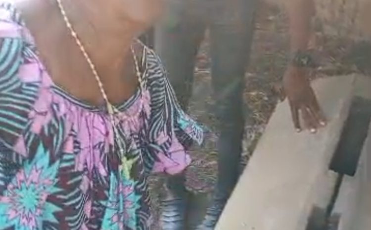  Foi et Témoignage; 117 ANS APRÈS : LE GONG AYANT ANNONCÉ LA MORT D’ISIDORE BAKANJA DÉCOUVERT À LA PAROISSE IMMACULÉE CONCEPTION DE MARIE DE BOKOTE, DANS L’ARCHIDIOCÈSE DE MBANDAKA-BIKORO.