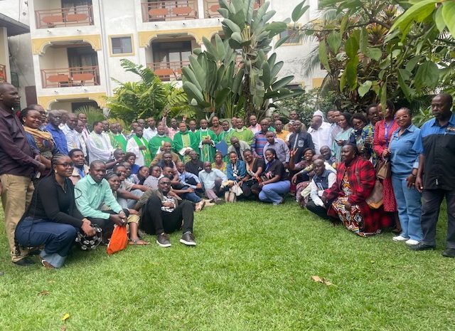  Journée internationale de la paix 2026 en RDC : de Kinshasa à Goma et Buta, jeunes, femmes, paroisses et acteurs communautaires appellent au dialogue et à la cohésion sociale.